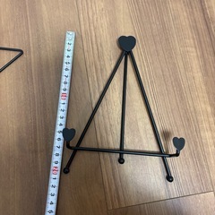 インテリア雑貨　ワイヤースタンド　ディスプレイスタンド　写真立て　の画像