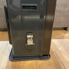【受け渡し者様決定】【2018年製】CORONA 石油ファンヒーターの画像