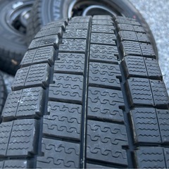 受付終了　ハイエース　195/80R15 スタッドレスホイールセットの画像