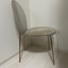 美品✨ベージュ×ゴールド　ベロアチェア　椅子の画像