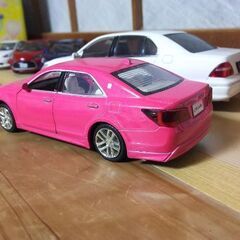 クラウン ピンク ミニカーの画像