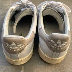 スニーカーの画像