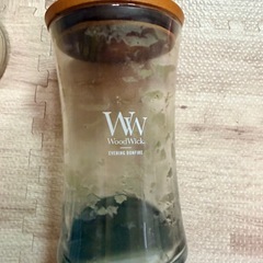 WoodWickのキャンドルの画像