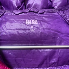 M　ユニクロ　ダウンの画像