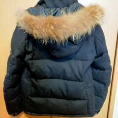【Mサイズ】ファー付きダウンジャケットの画像
