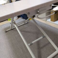 【台東区引取】昇降式ダイニングテーブル（幅100cm、白）の画像