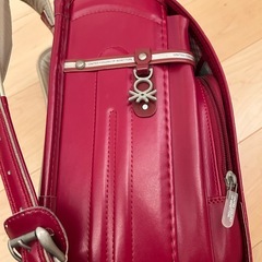 ベネトン　ランドセル　赤の画像