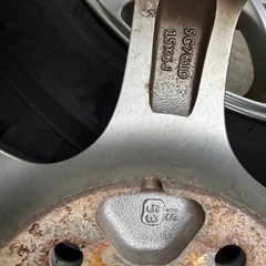 スタッドレスほいーるつきホイール付きの画像