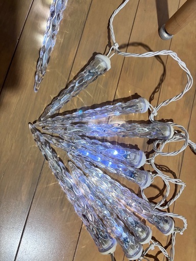 ?2箱の金額です?米国のホリデー照明メーカー Gemmy（ジェミー）社 の 「LightShow Shooting Star（シューテ