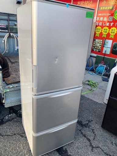 NO B720?福岡市内配送設置無料✨?シャープ 350L 3ドア冷蔵庫（シルバー系）SHARP どっちもドア SJ-WA35B-S