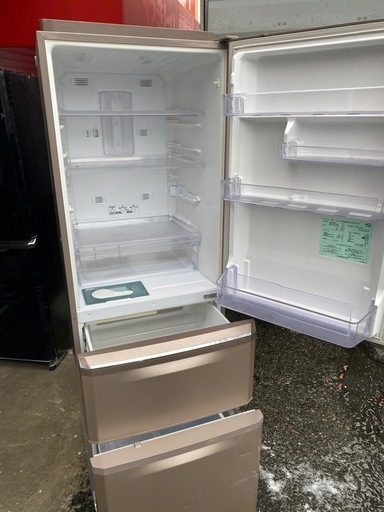 NO B711?福岡市内配送設置無料✨?MITSUBISHI(三菱)の3ドア冷蔵庫「MR-C37X-P」