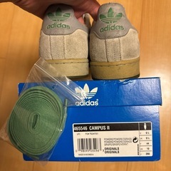 adidasスニーカー28センチの画像