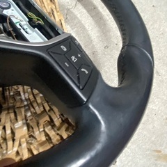 ベンツ　Bクラス　純正ステアリングの画像