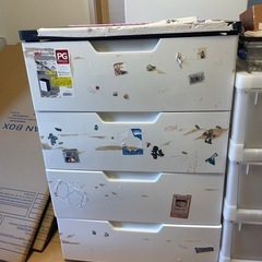 無料！！　チェスト　２つの画像