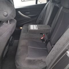 Mスポ　ツーリング5万km　極上車修復歴なし　ナビ　キーレスエントリー ETC　禁煙　車検付き　F31　希少なミネラルグレー、ストレージパッケージの画像