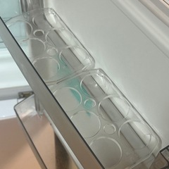 【引き取り限定✨】Haier 冷蔵庫148L＊動作良好＊側面に小さなへこみあり💡の画像