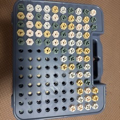 スリーコインズのネジのおもちゃの画像