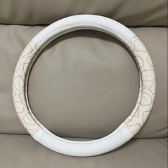 ステアリングカバー　ハンドルカバーの画像