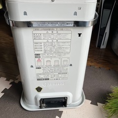 石油ストーブの画像