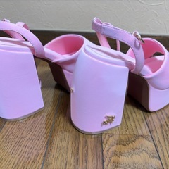 YELLO チャンキーヒールMの画像