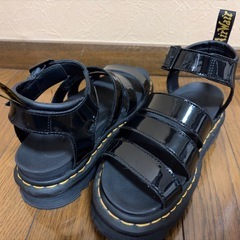 ドクターマーチンサンダルの画像