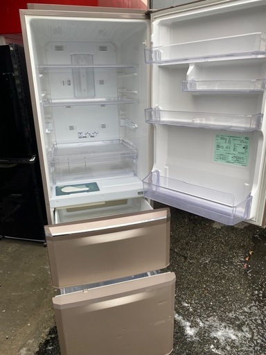 NO B711?福岡市内配送設置無料✨?MITSUBISHI(三菱)の3ドア冷蔵庫「MR-C37X-P
