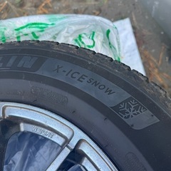 20、30アルヴェル装着可能スタッドレスタイヤ、ホイール付き4本セットの画像