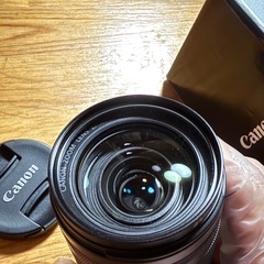 全てセットです。Canon EOS M5 EFｰM18−150 IS STM　箱・ケース・レンズ、フードの画像