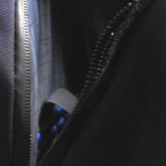 ニューオキシアPCリュック　USBポート・クッションポケット　の画像