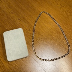 水晶のネックレスの画像