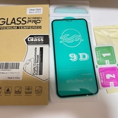 新品❤️ iPhone 11/XR 9D強化ガラスフィルム 2枚入りの画像