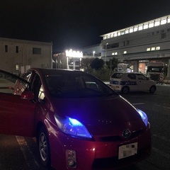 一番人気の赤ボディー 激安 交換可能　30プリウス寒冷地仕…