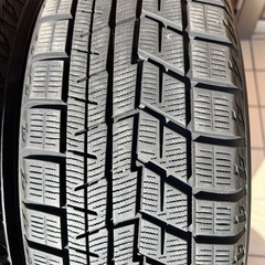 195/60R16  スタッドレスタイヤ  バリ溝の画像