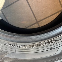 195/60R16  スタッドレスタイヤ  バリ溝の画像