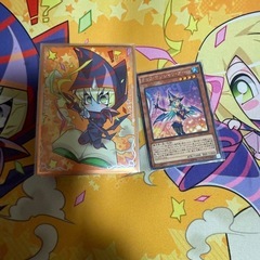 遊戯王ブラックマジシャンデッキスリーブ付きの画像