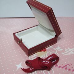 【ジュエリーケース】可愛らしいカルティエのケース　置物としても映えます　２個セットの画像