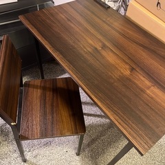 【無料】デスク　椅子の画像