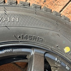 スタッドレスタイヤの画像