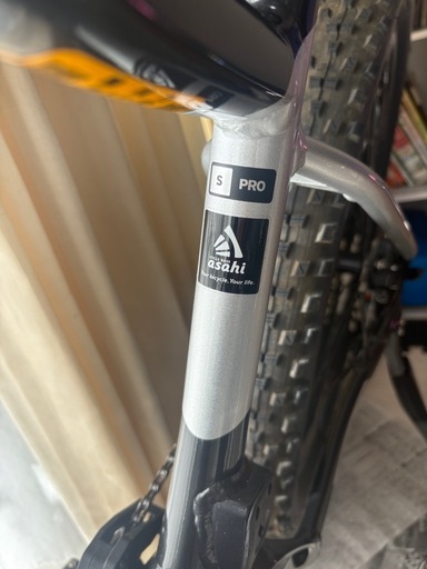 定価50％off 
GIANT FATHOM E+ PRO S E-BIKE