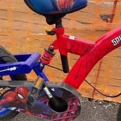 スパイダーマン子供用自転車の画像