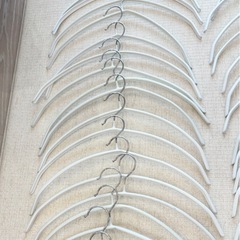 【計50本】角がとがりにくいアーチハンガー36本＋ニトリアーチ型ハンガー14本の画像