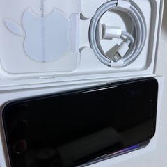 iPhone SE 第３世代　新品未使用品　iPhone14 iPhone13の画像