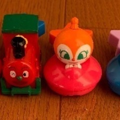 アンパンマン ぬいぐるみとガチャガチャ　セットの画像