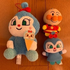 アンパンマン ぬいぐるみとガチャガチャ　セットの画像