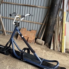 スノースクート　スノーボードの画像