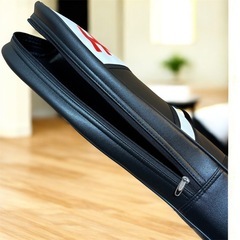 未使用に近い美品　ゴルフクラブケース　ハードタイプ　ブラック ホワイト ロゴ入り HMの画像