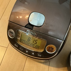 象印　炊飯器　NP-RJ05の画像