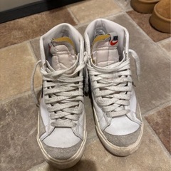 NIKE スニーカー ハイカットの画像