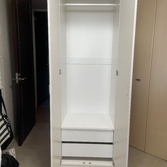 タンス（白）の画像