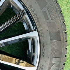 アルファード30系後期スタッドレスタイヤの画像
